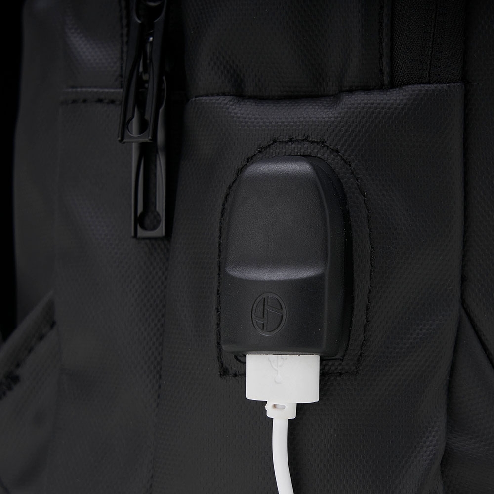 MOCHILA COURO SINTÉTICO USB 17 LITROS