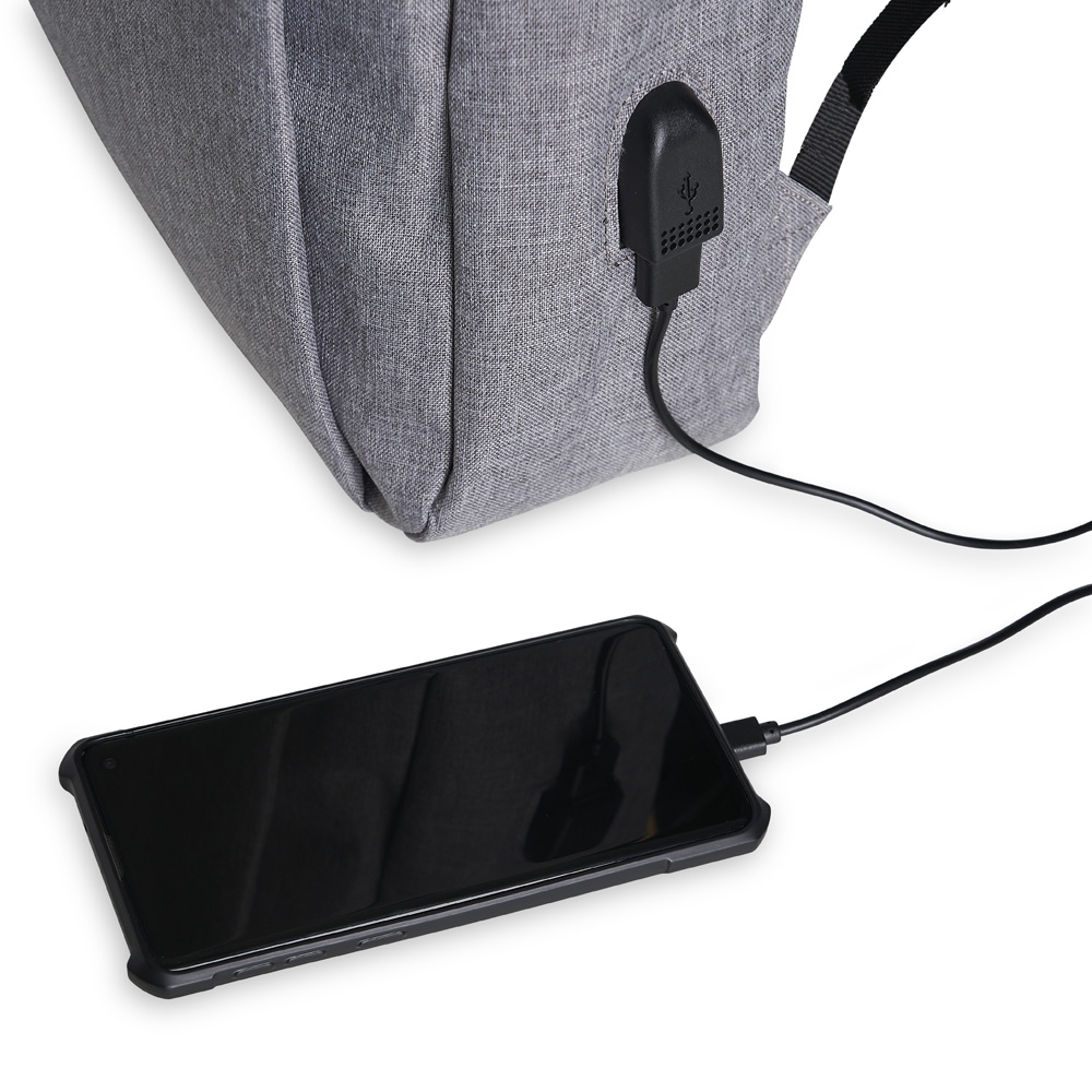 MOCHILA DE NYLON USB 21L