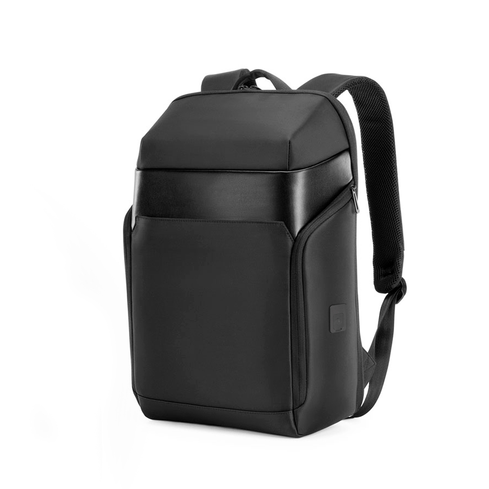 MOCHILA DE POLIÉSTER USB 25 LITROS