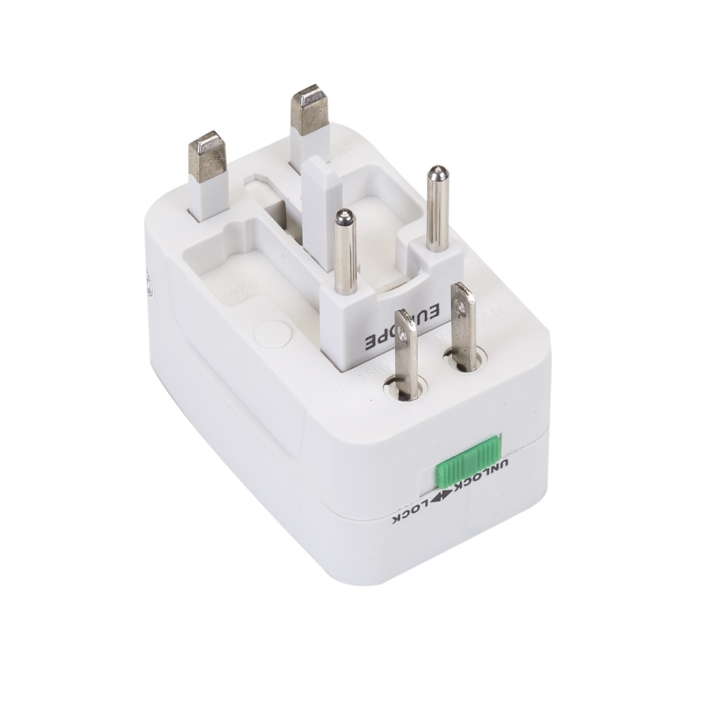 ADAPTADOR DE TOMADA UNIVERSAL QUADRADO