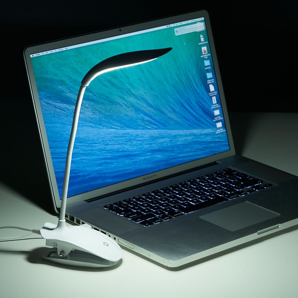 LUMINÁRIA PLASTICA LED USB C/ CLIP